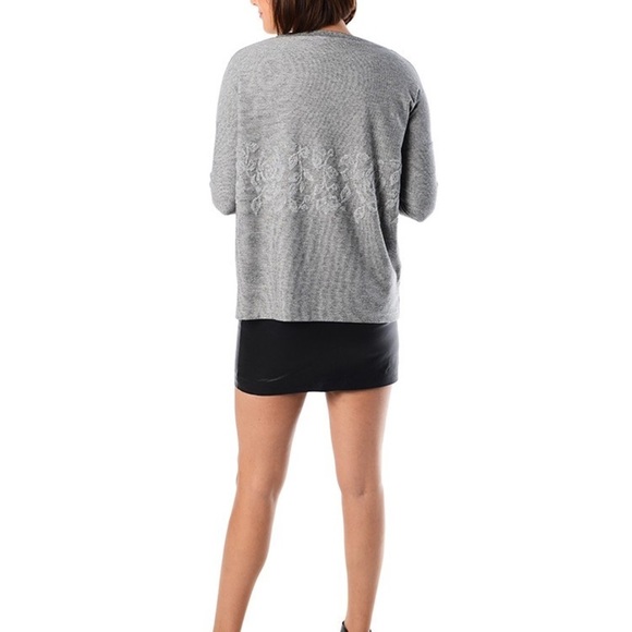 Bb Dakota Erma Floral Sweatshirt Top, S. - Picture 3 of 7